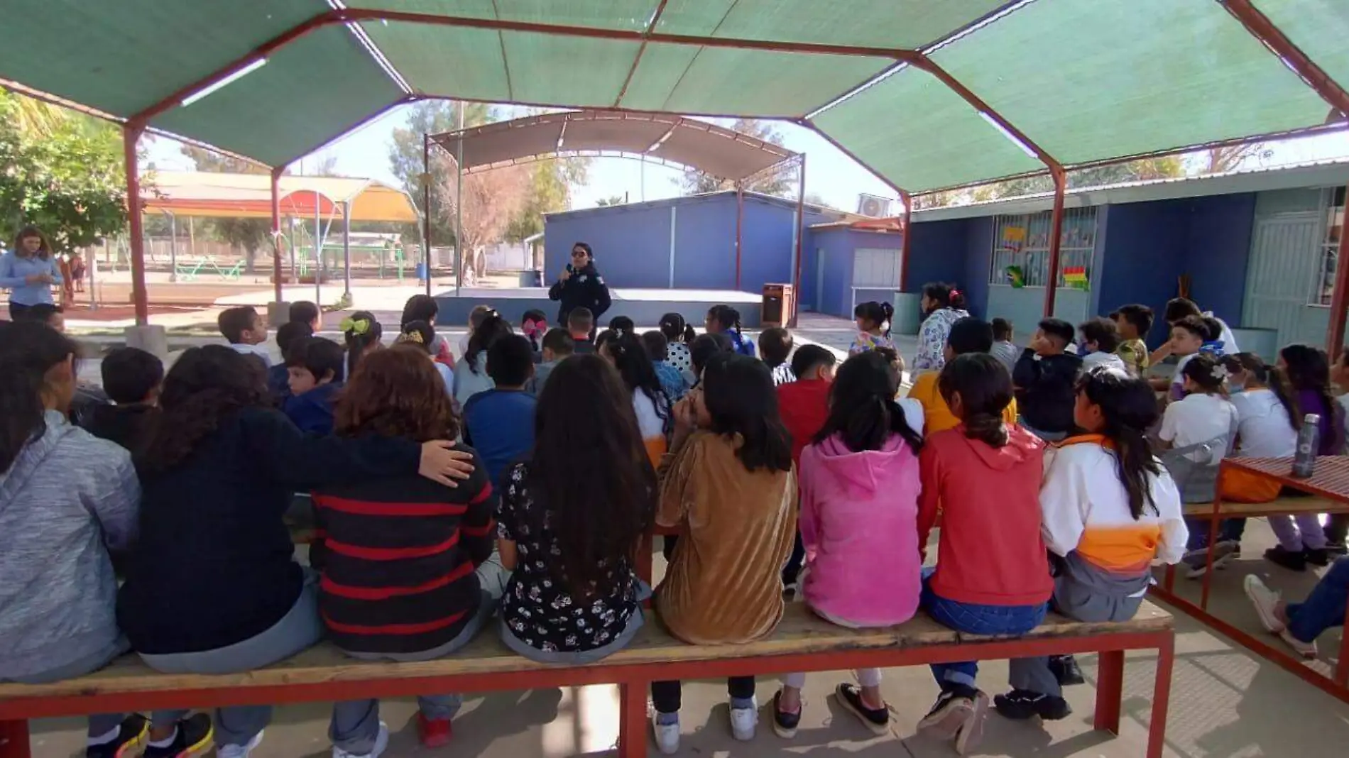 Siguen los programas preventivos de la policía municipal en planteles escolares